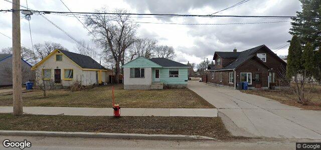 Larawan ng 108 Berrydale Avenue sa Winnipeg, Manitoba