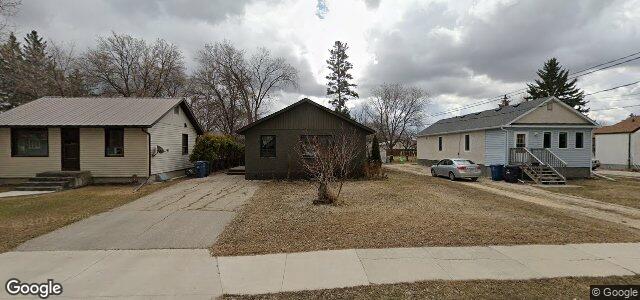 Larawan ng 110 Sadler Avenue sa Winnipeg, Manitoba