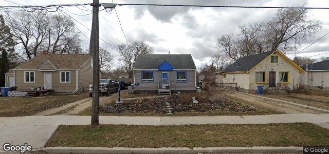Photo of 114 Berrydale Avenue in Winnipeg, Manitoba