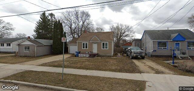 Larawan ng 116 Berrydale Avenue sa Winnipeg, Manitoba