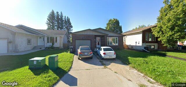 Larawan ng 12 Maralbo Avenue E sa Winnipeg, Manitoba