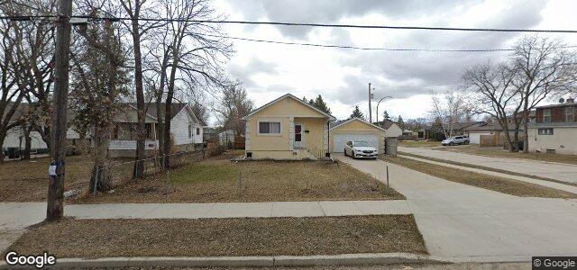 Larawan ng 132 Berrydale Avenue sa Winnipeg, Manitoba