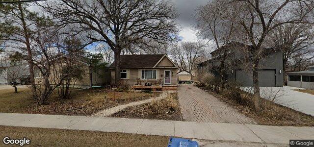 Larawan ng 135 Hindley Avenue sa Winnipeg, Manitoba