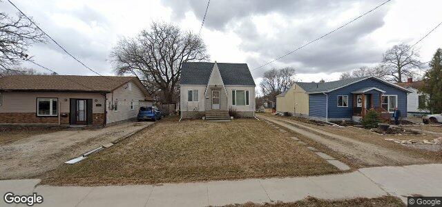 Larawan ng 144 Berrydale Avenue sa Winnipeg, Manitoba