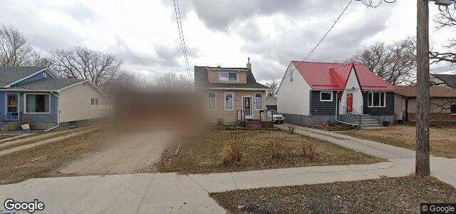 Larawan ng 150 Berrydale Avenue sa Winnipeg, Manitoba