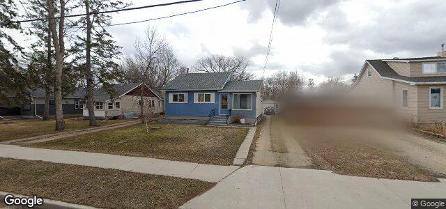 Larawan ng 152 Berrydale Avenue sa Winnipeg, Manitoba