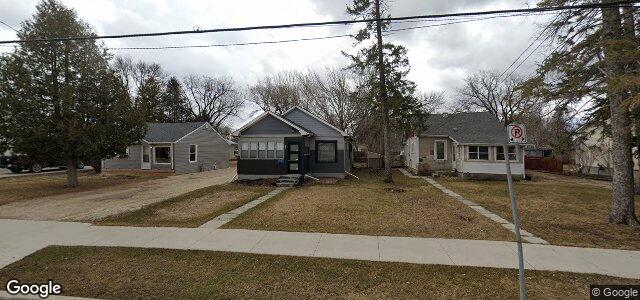 Larawan ng 156 Berrydale Avenue sa Winnipeg, Manitoba