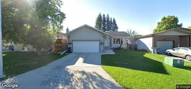 Larawan ng 18 Maralbo Avenue E sa Winnipeg, Manitoba