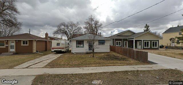 Photo of 196 Hindley Avenue in Winnipeg, Manitoba