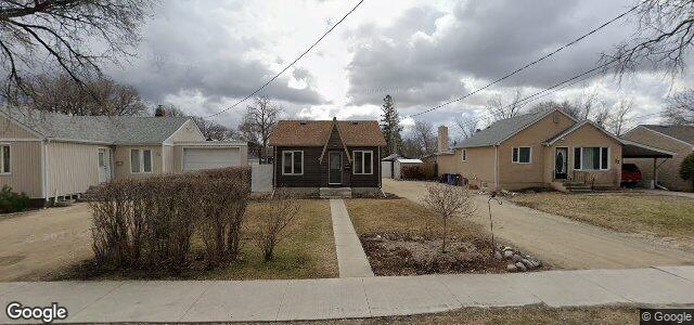 Larawan ng 24 Sadler Avenue sa Winnipeg, Manitoba