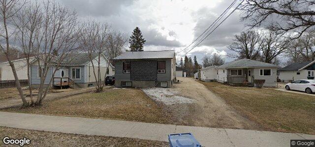 Larawan ng 34 Sadler Avenue sa Winnipeg, Manitoba