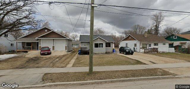 Larawan ng 35 Sadler Avenue sa Winnipeg, Manitoba