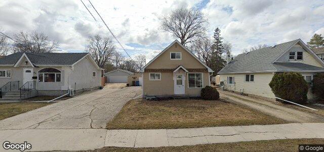 Larawan ng 38 Berrydale Avenue sa Winnipeg, Manitoba