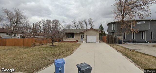 Larawan ng 383 St George Road sa Winnipeg, Manitoba