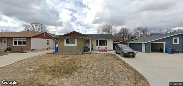 Larawan ng 390 St George Road sa Winnipeg, Manitoba