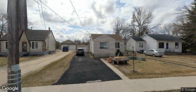 Larawan ng 60 Berrydale Avenue sa Winnipeg, Manitoba