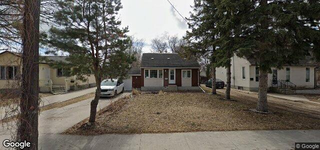 Larawan ng 70 Berrydale Avenue sa Winnipeg, Manitoba