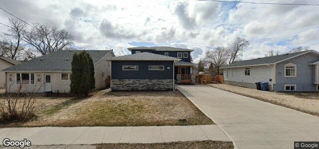 Photo of 82 Berrydale Avenue in Winnipeg, Manitoba