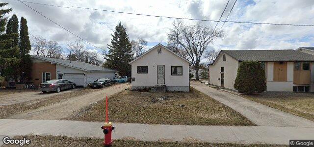 Larawan ng 88 Berrydale Avenue sa Winnipeg, Manitoba