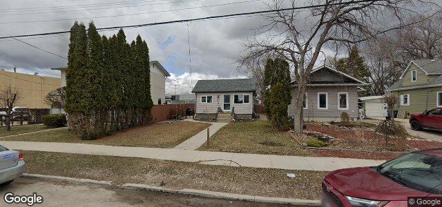 Larawan ng 9 Sadler Avenue sa Winnipeg, Manitoba