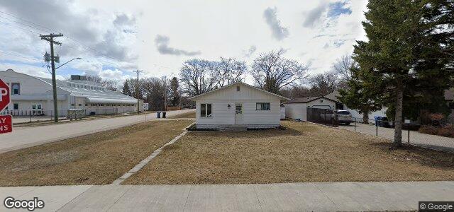 Larawan ng 94 Berrydale Avenue sa Winnipeg, Manitoba